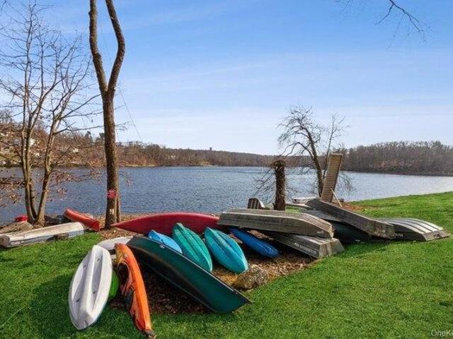 Condo for sale in Cortlandt Manor, New York