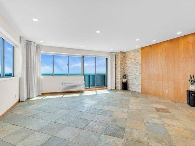 Condo for sale in Monmouth, New Jersey