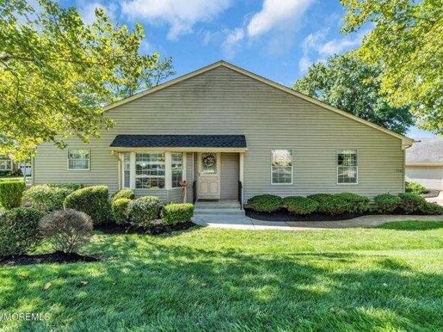 Condo for sale in Monroe Township, New Jersey