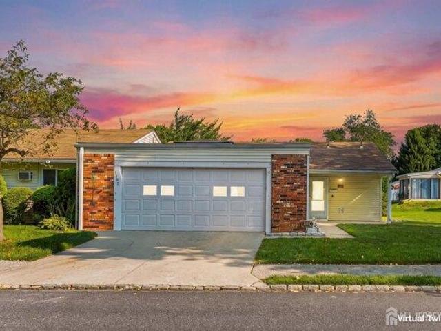 Condo for sale in Monroe Township, New Jersey