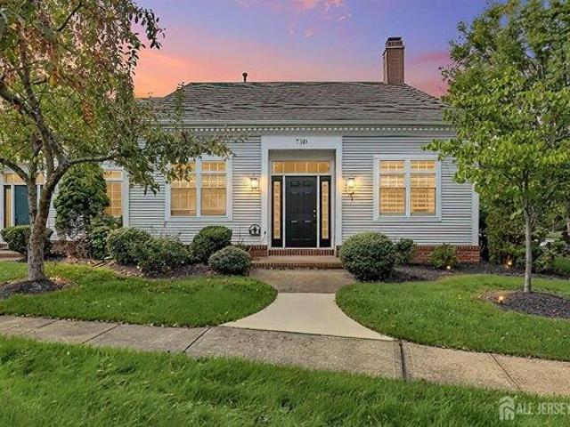 Condo for sale in Monroe Township, New Jersey