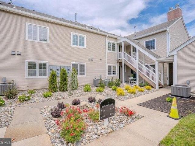 Condo for sale in Monroe Township, New Jersey
