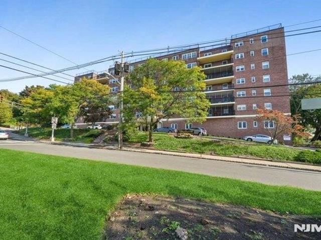 Condo for sale in Montclair, Essex County
