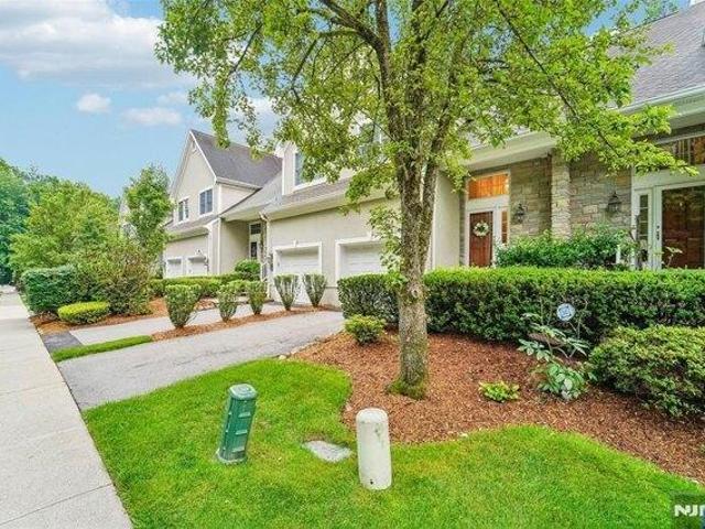 House for sale in Montvale, New Jersey