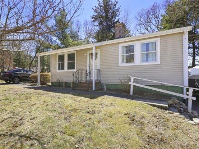 House for sale in Cataumet, Massachusetts
