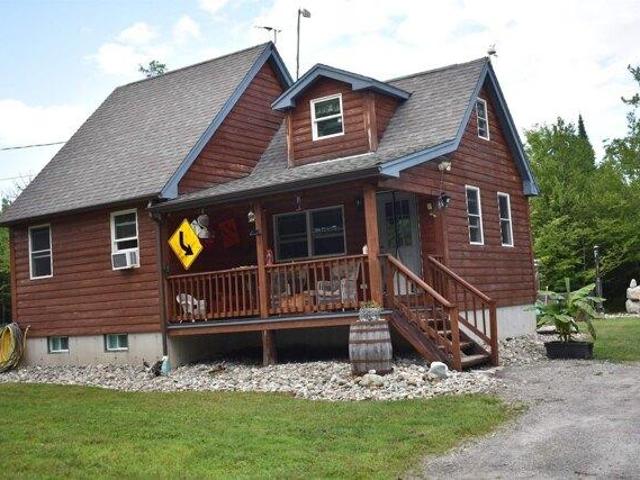 House for sale in Morgan Center, Morgan
