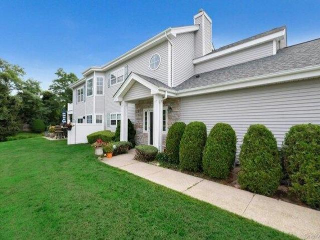Condo for sale in Centereach, New York