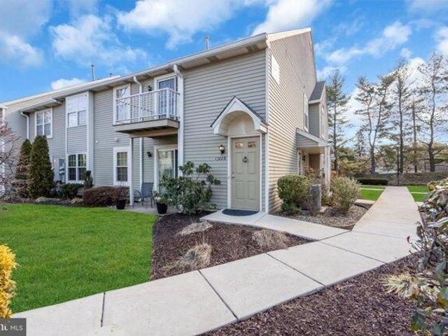 Condo for sale in Mount Laurel, New Jersey