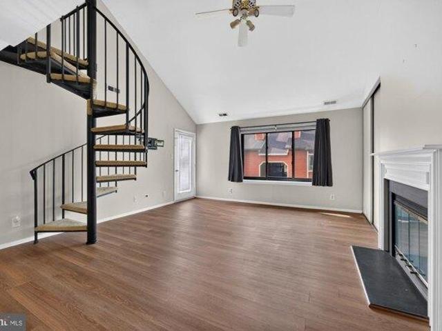 Condo for sale in Summit Apartments, Mount Laurel Township