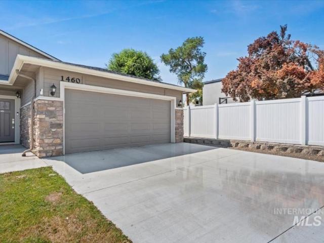 Townhouse for sale in Nampa