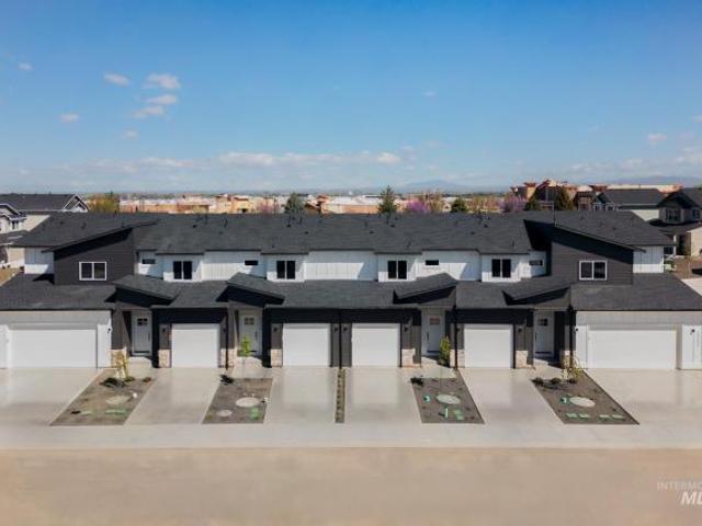 Townhouse for sale in Nampa