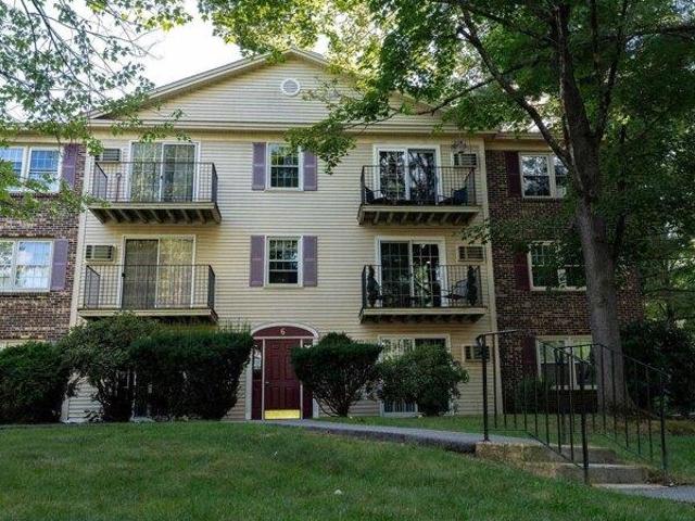 Condo for sale in Greenwood, Nashua