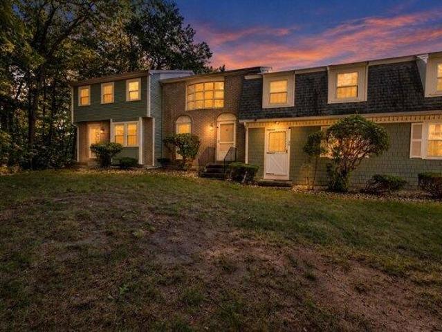 House for sale in Cannongate III, Nashua
