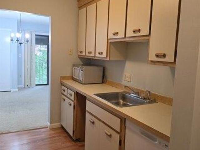 Condo for sale in Millstone Village, Nashua
