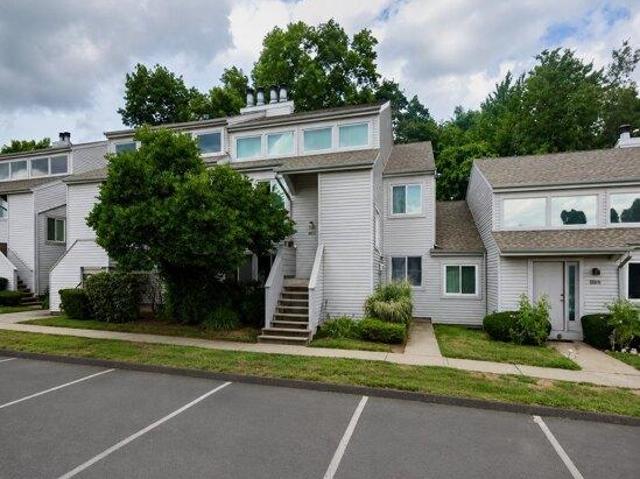 House for sale in Farmington, Capitol Planning Region
