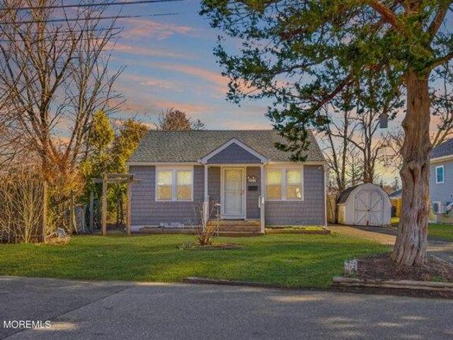 House for sale in Cream Ridge, New Jersey