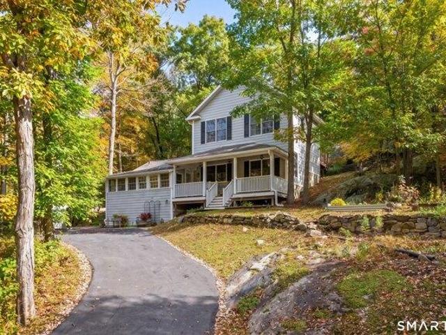 House for sale in Candlewood Corner, New Fairfield
