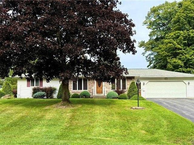 House for sale in Oneida, New York