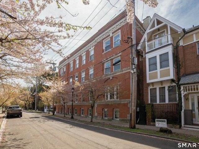 Condo for sale in New Haven, Connecticut