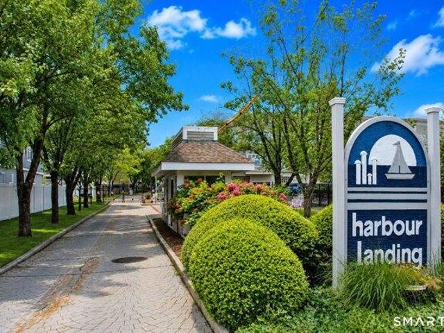 Condo for sale in New Haven, Connecticut