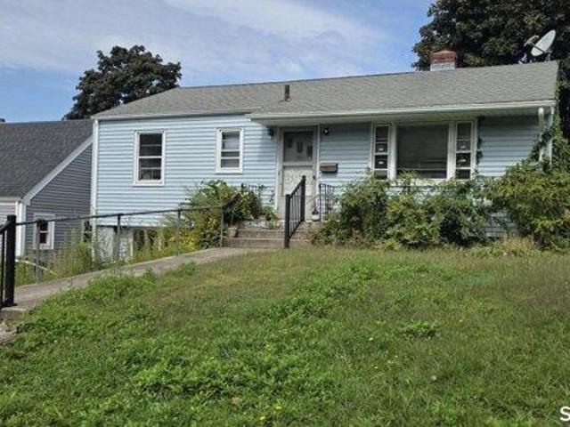 House for sale in Montauk Avenue Historic District, New London