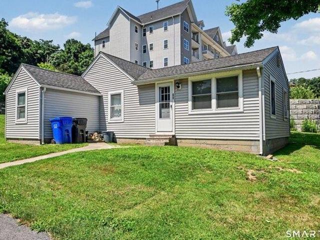 House for sale in Gaylordsville, Connecticut