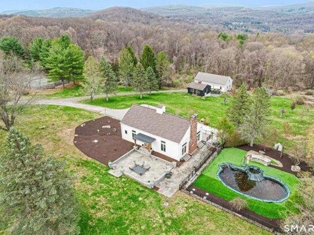 House for sale in Gaylordsville, Connecticut