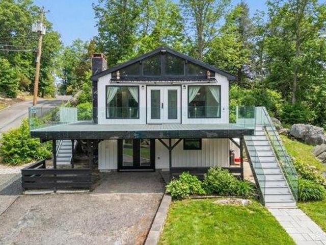 House for sale in Gaylordsville, Connecticut