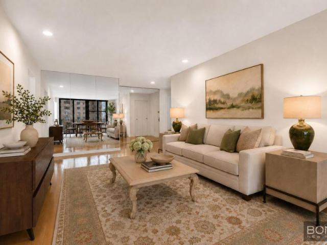 Apartment for sale in Arverne, New York
