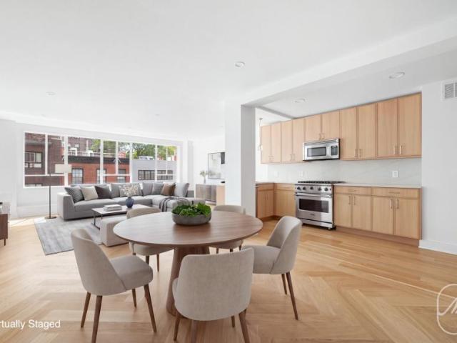 Apartment for sale in Arverne, New York