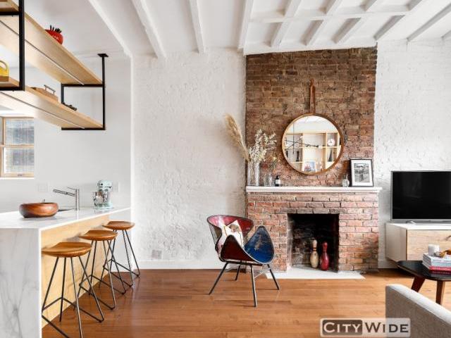 Apartment for sale in Arverne, New York