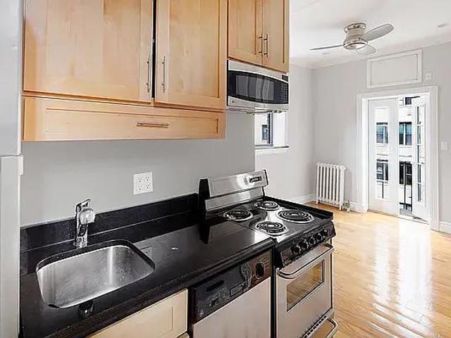 Apartment for rent in Arverne, New York