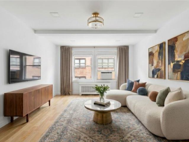 Apartment for sale in Arverne, New York
