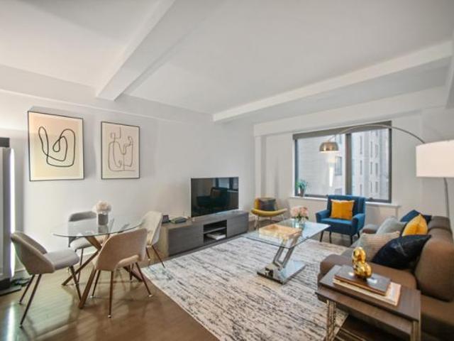 Condo for sale in Arverne, New York