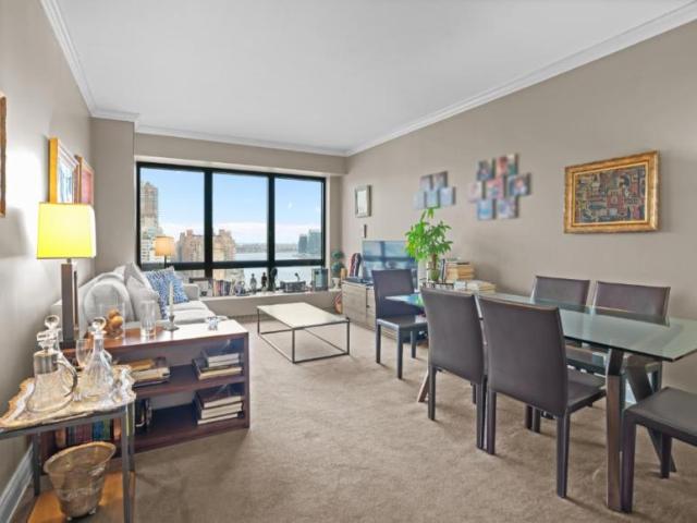 Condo for sale in Arverne, New York