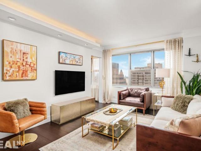 Apartment for sale in Arverne, New York