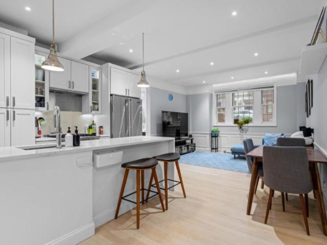 Apartment for sale in Arverne, New York