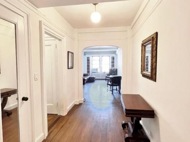Apartment for sale in Arverne, New York