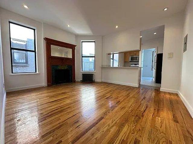 Apartment for rent in Arverne, New York
