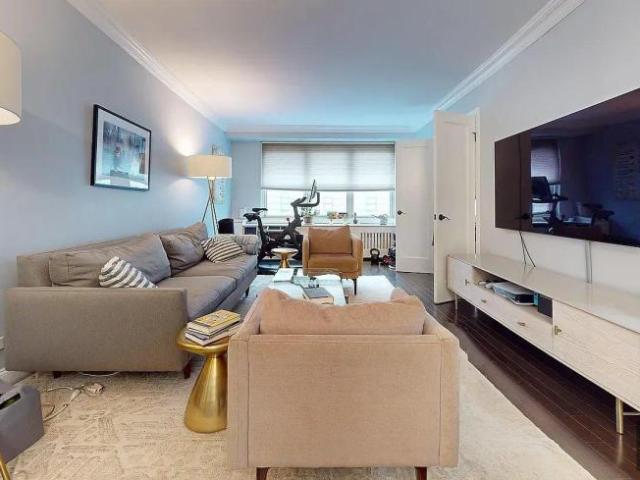Apartment for sale in Arverne, New York
