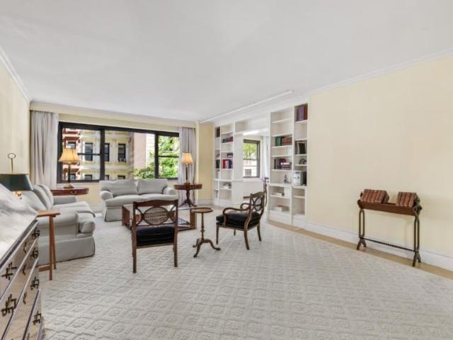 Apartment for sale in Manhattan Community Board 8, New York