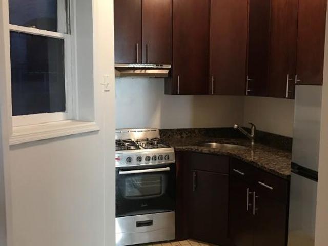 Apartment for sale in Arverne, New York