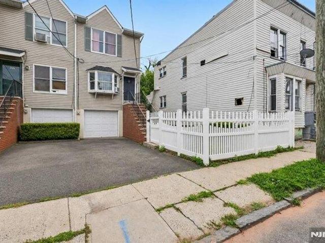 House for sale in Newark, New Jersey