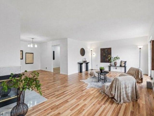 Condo for sale in Newark, Essex County
