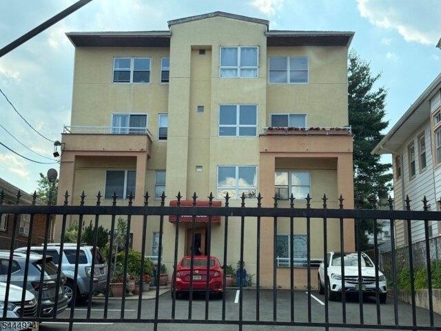 Condo for sale in Newark, Essex County