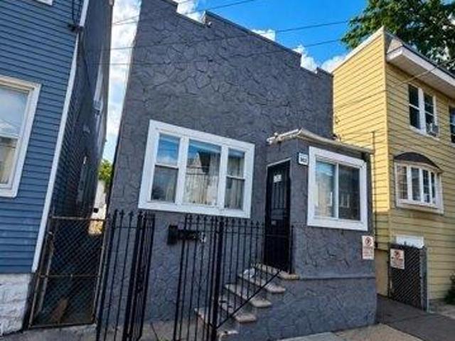 House for sale in Newark, New Jersey