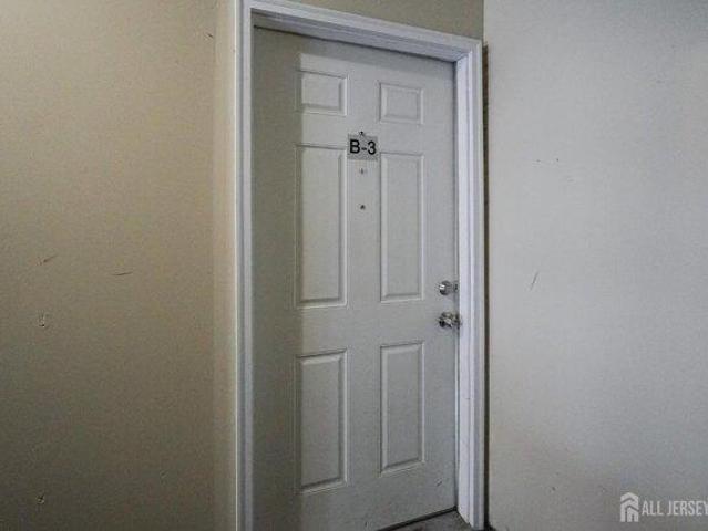 Condo for sale in Newark, Essex County