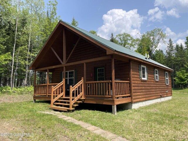 House for sale in Newcomb