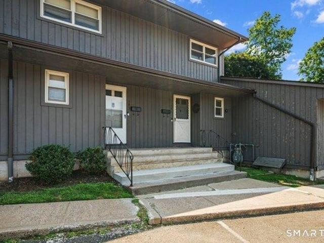 Condo for sale in Newington, Connecticut
