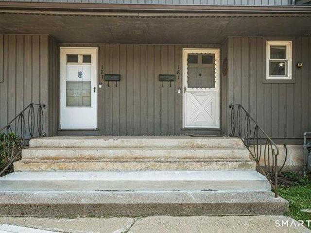 Condo for sale in Newington, Capitol Planning Region